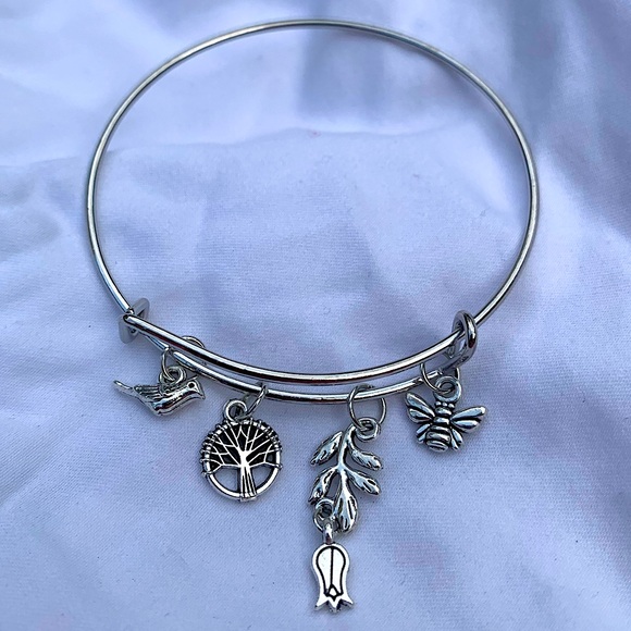 Brand New! Handmade! Adjustable Charm Bangle Bracelet! - Picture 1 of 5